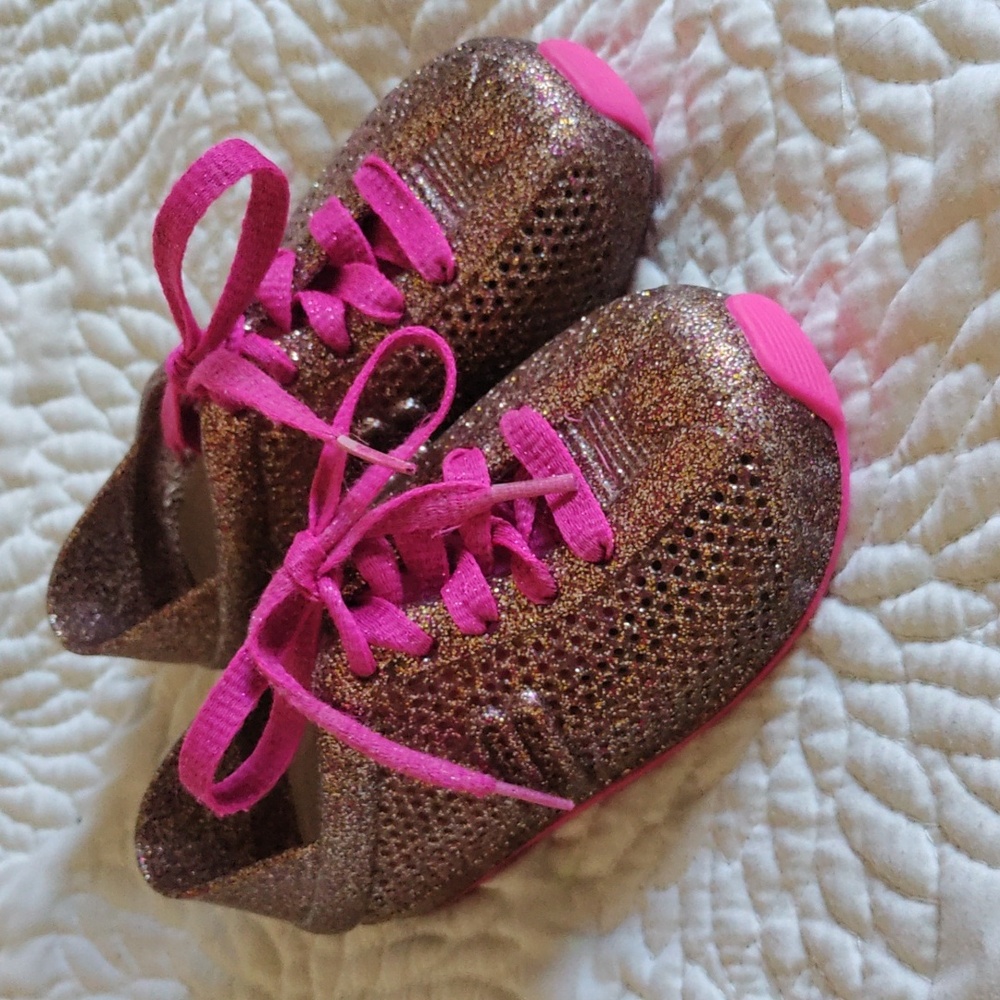 Mini Melissa Love System Sneakers size 9